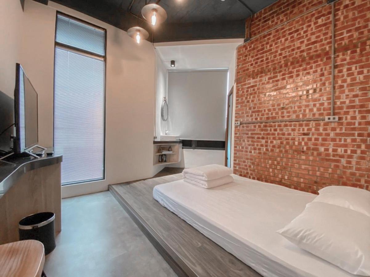 Hotel Leisure Chiayi Exterior photo