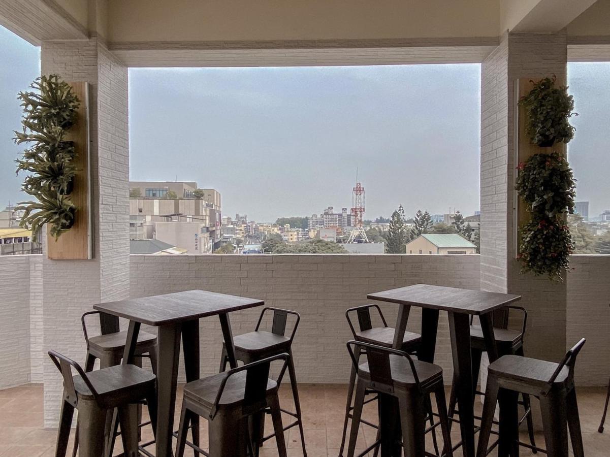 Hotel Leisure Chiayi Exterior photo
